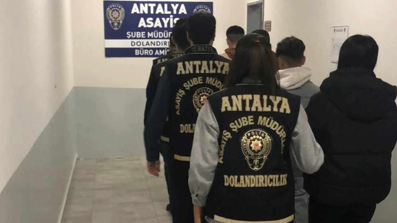 Kendilerini polis olarak tanıtmışlardı! Şimdi hesap vakti