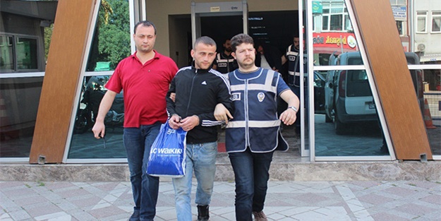 Kendilerini uyaran şahsı taşla katlettiler