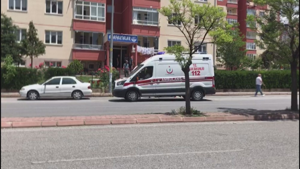 Kendini asan şahıs, son anda kurtarıldı 