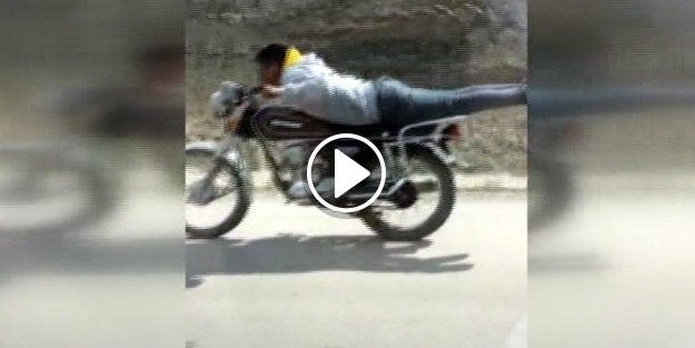 Kendini ip cambazı sandı, trafikte dehşet saçtı