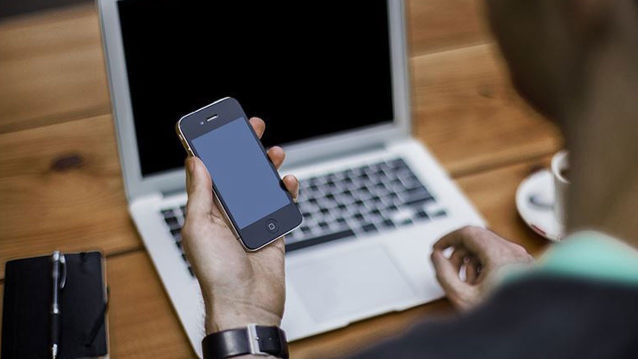 Kendinize bu kötülüğü yapmayın! İşte mobil uygulama yüklerken yapılan en büyük hata