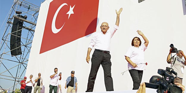 Kendisi için yürüdü