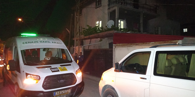 Kendisinden haber alınamayan yaşlı adam evinde bıçaklanarak öldürülmüş halde bulundu