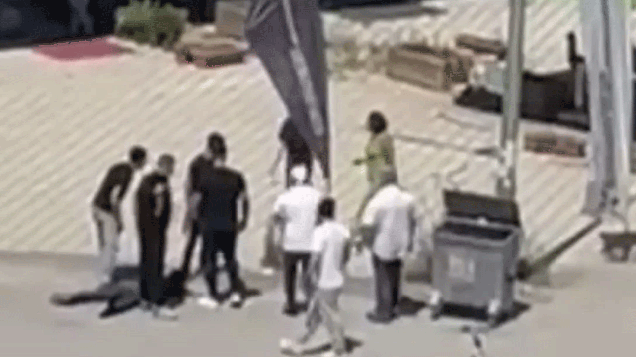 Kendisine şiddet uygulayan eşine müdahale edenlere tepki gösterdi!