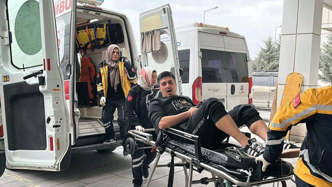 Kendisini bıçaklayan amcasına 