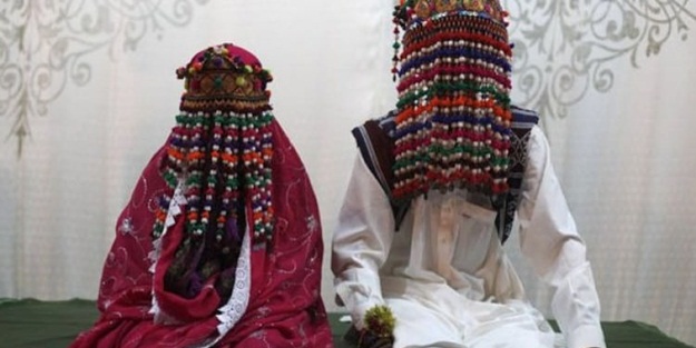 Kendisiyle evlenmek istemeyen adama asitle saldırdı