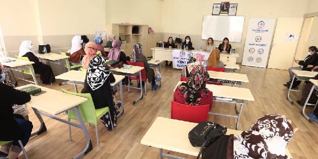 Kent Konseyi aile içi iletişimin önemini anlattı