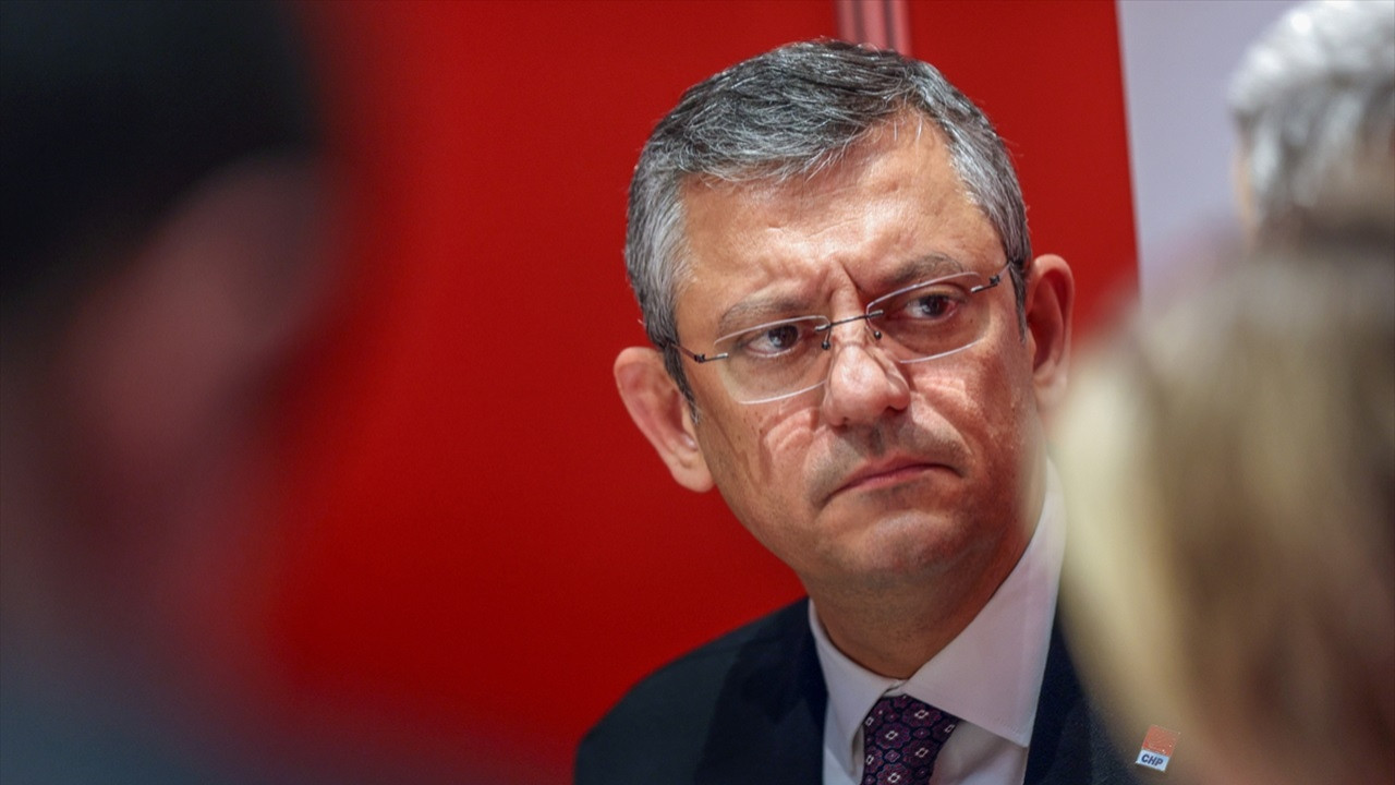 ‘Kent uzlaşısı’ kuran sen değil miydin? Özel’den DEM sorusuna karşı şehit istismarı