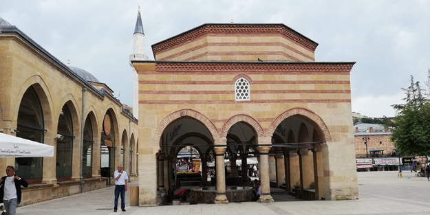 Kente ayrı bir güzellik katıyor: Nasrullah Kadı Külliyesi