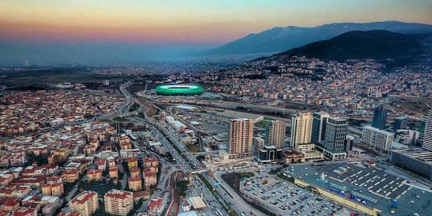 Kentte hayat durdu! Büyük kısmına elektrik verilemiyor