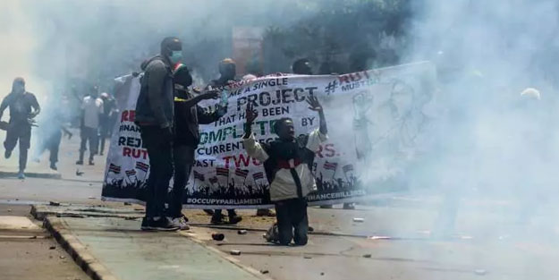 Kenya'da vergi isyanı! Orduyu devreye soktular