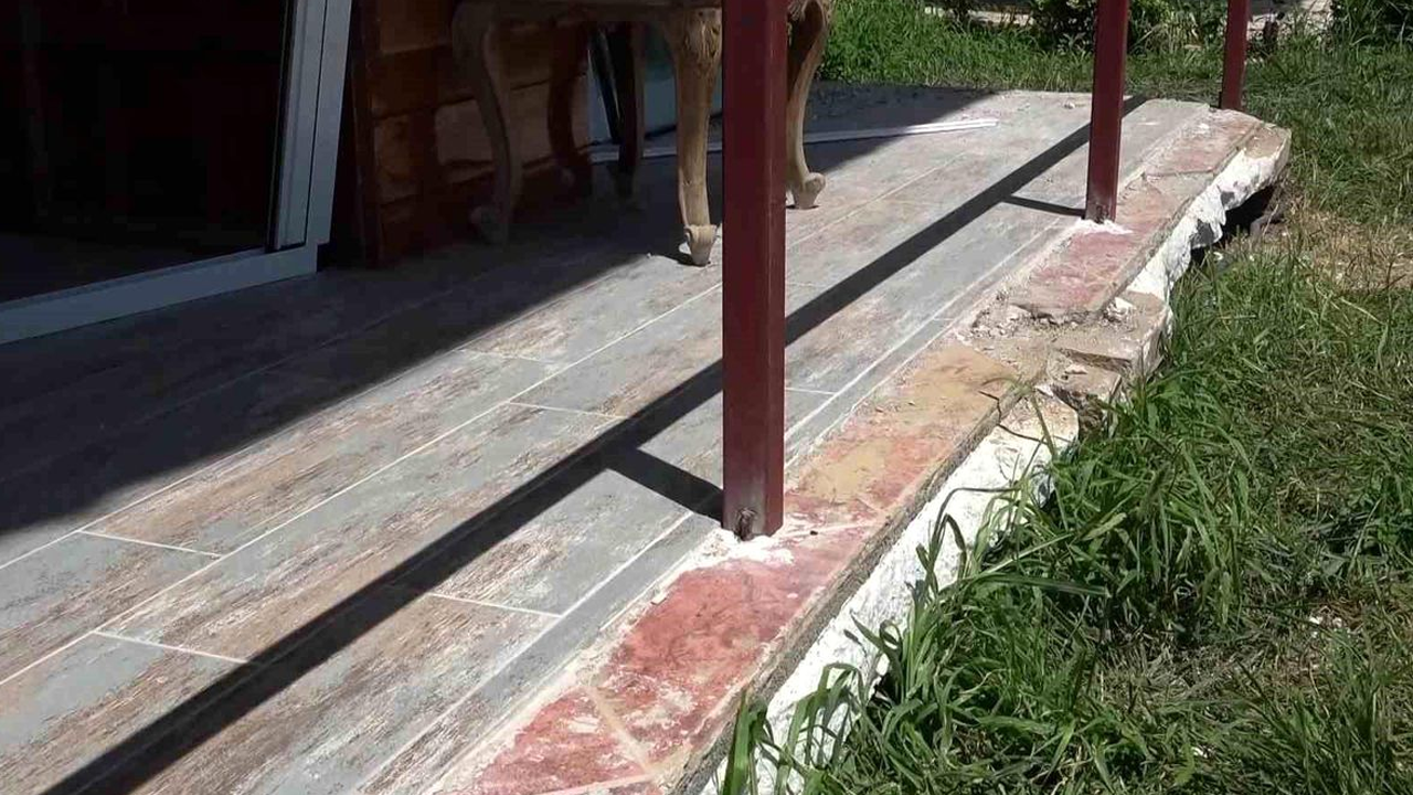 Kepçeli yıkıma ev sahipleri isyan etti: 20 santimetre için davalık oldular!