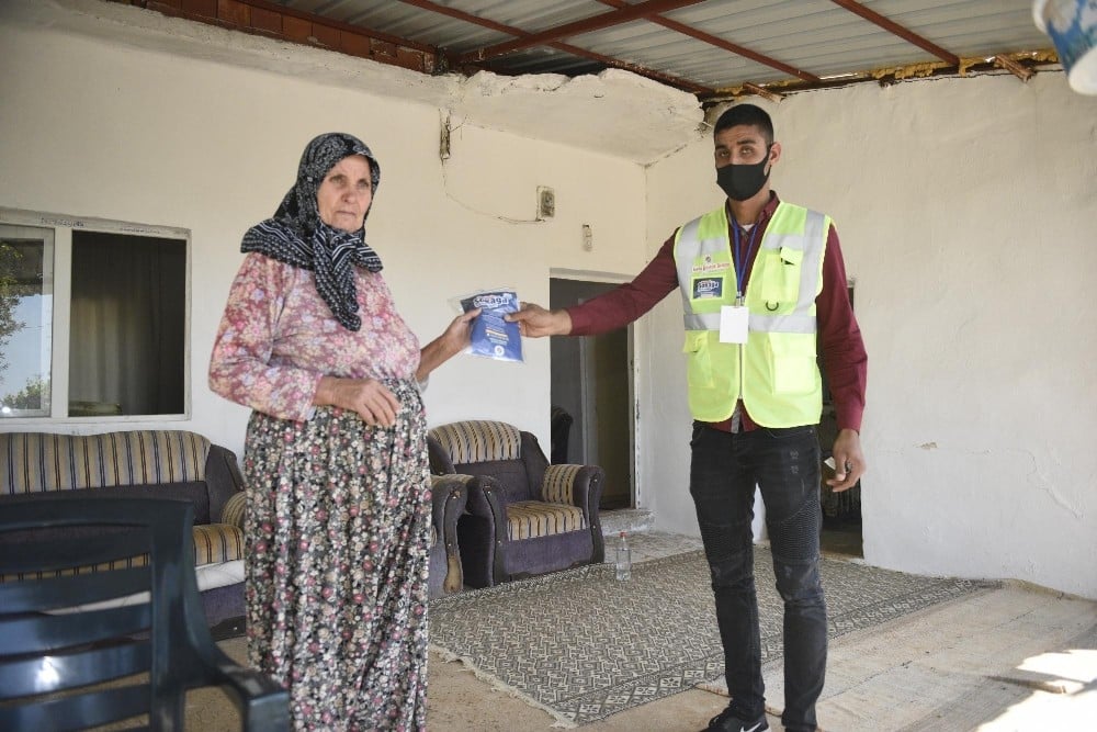 Kepez’de 1 milyon 179 bin 740 adet maske dağıtıldı 