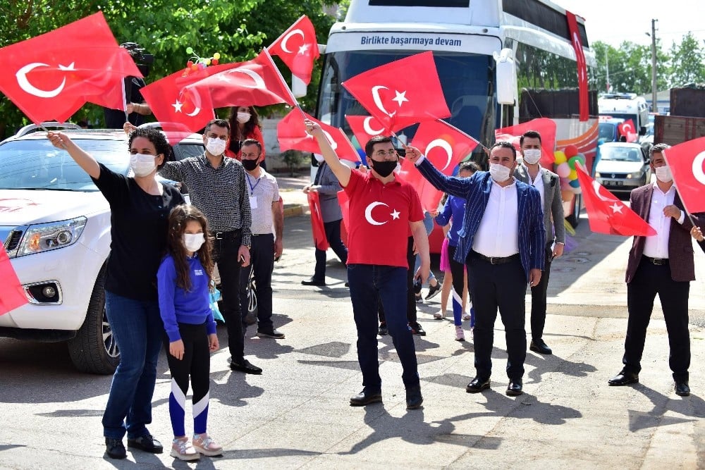 Kepez’de 23 Nisan coşkusu 