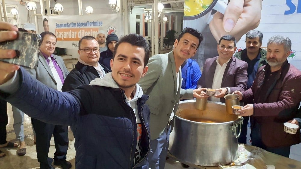 Kepez’den gönülleri ısıtan çorba 