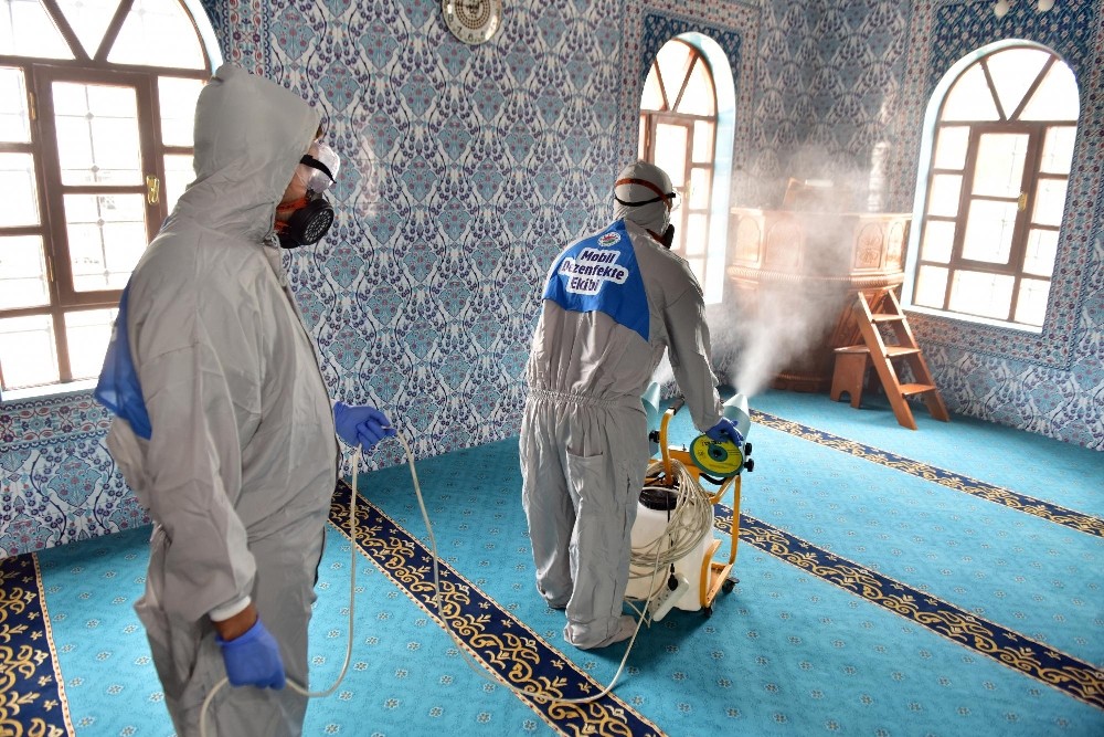 Kepez’den haftada bin 637 noktaya dezenfekte hizmeti 