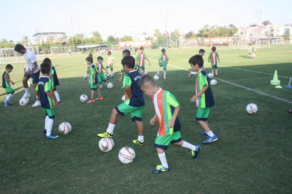 Kepez’İn ödüllü projesi, genç yeteneklere umut ışığı oldu 