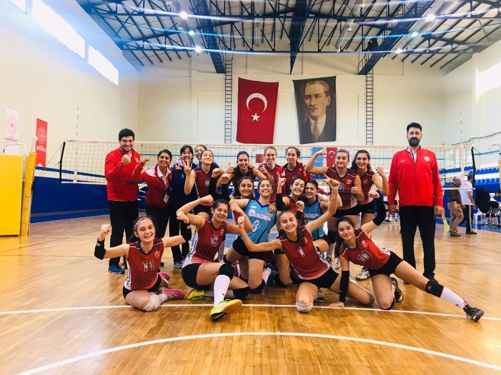 Kepez’in sultanları turnuvayı 3. bitirdi 