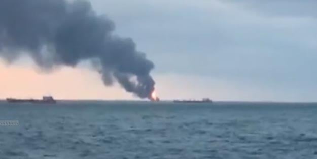 Kerç Boğazı'nda iki gemi alev aldı! Mürettebat içinde Türkler de var