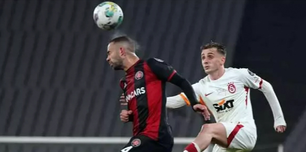 Kerem'in menajeri bombayı patlattı!