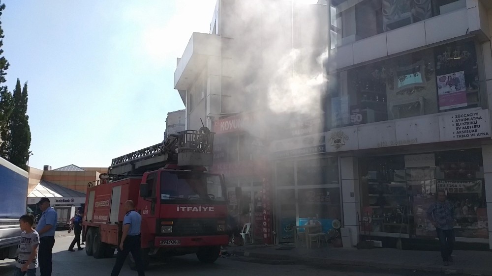 Keşan’da korkutan baca yangını 