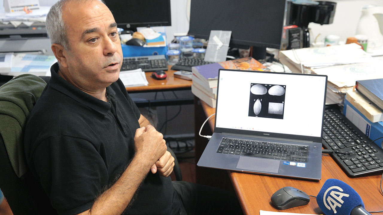 Keşfettiği canlı türüne 