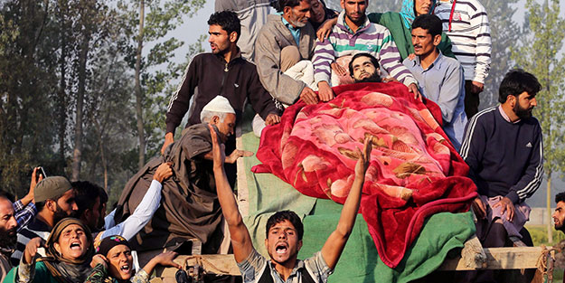 Keşmir’de Hint terörü