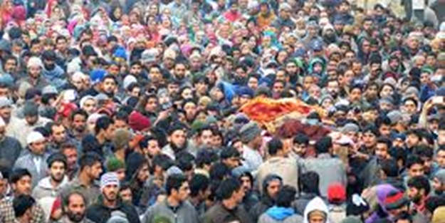 Komutan'ı binlerce müslüman uğurladı