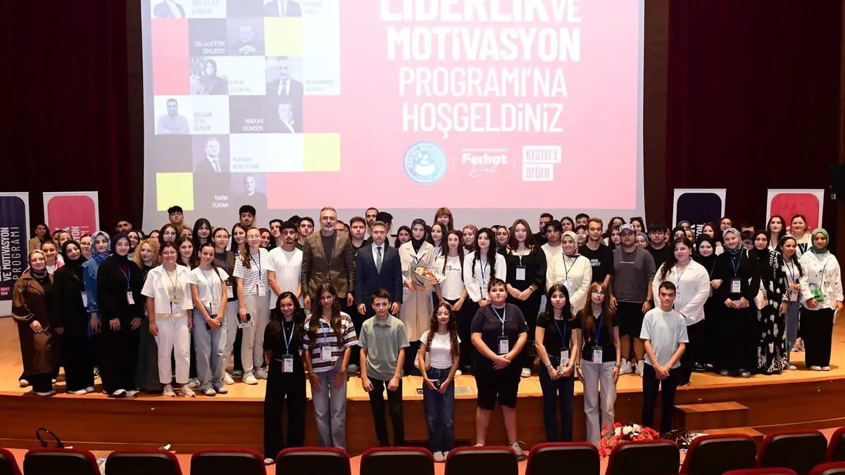 Kestel Belediyesi'nin liderlik ve motivasyon programı dolu dolu geçti