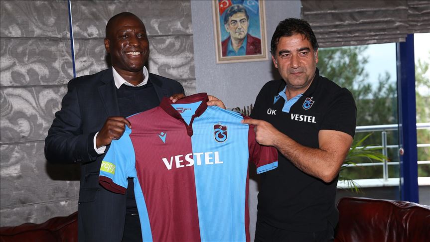 Kevin Campbell'dan teknik direktör Ünal Karaman'a övgü