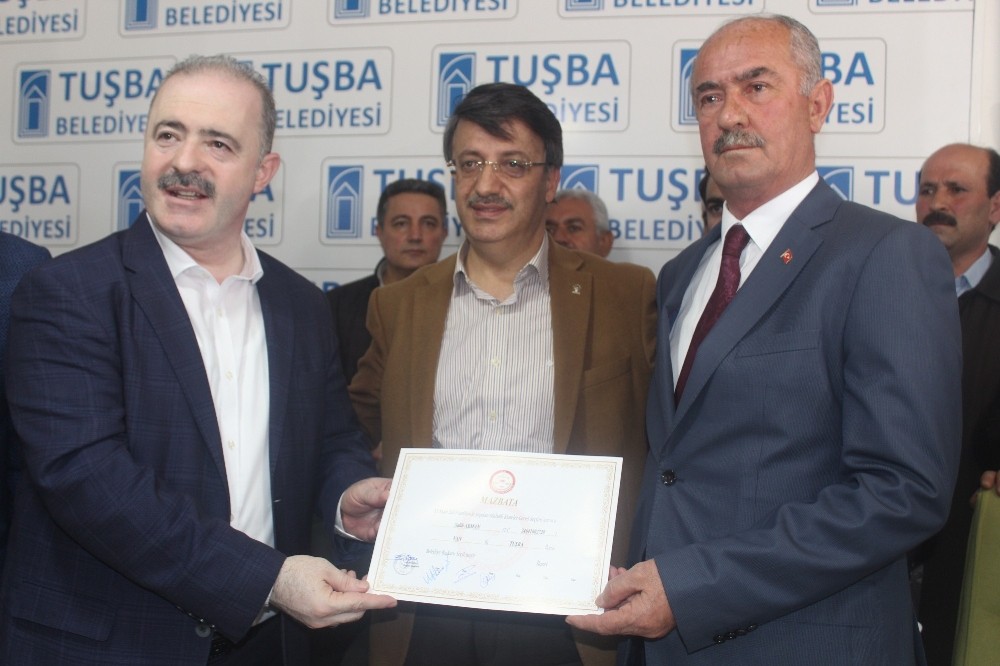 KHK’lı HDP’linin yerine AK Parti’li aday mazbatayı aldı 