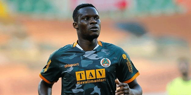 Khouma Babacar Alanyaspor'dan ayrıldı