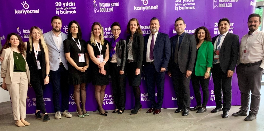 Kibar Holding’in üç grup şirketine ’İnsana Saygı Ödülü’ 