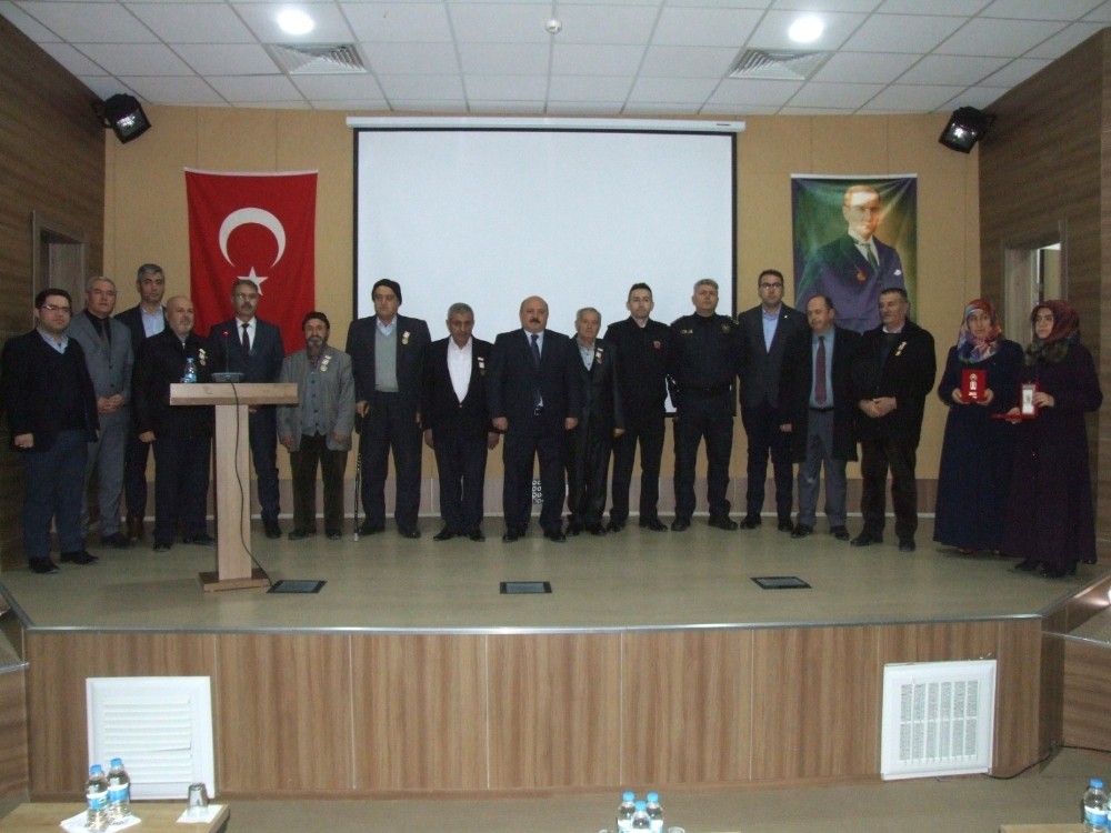Kıbrıs gazilerine beratı verildi 