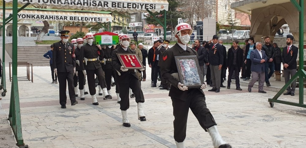 Kıbrıs gazisi son yolculuğuna uğurlandı 