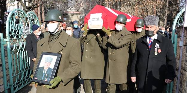 Kıbrıs gazisi son yolculuğuna uğurlandı