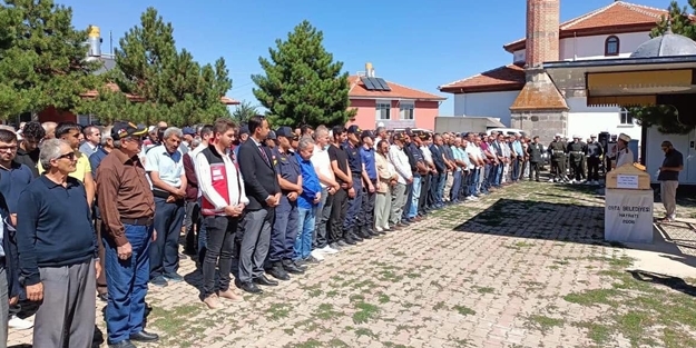 Kıbrıs gazisi son yolculuğuna uğurlandı