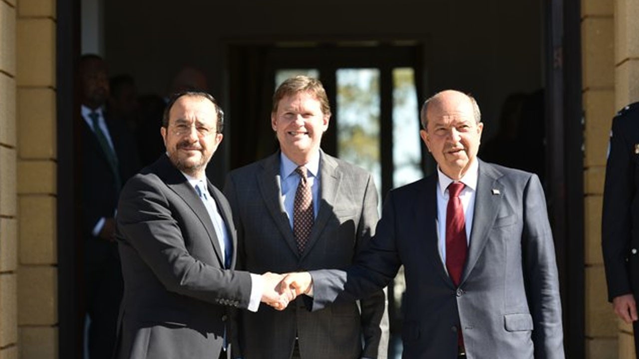 Kıbrıs Rumlar ile yeni geçiş noktalarını görüştü: İlk hamle yayınlandı, başlayacak