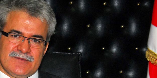 Kıbrıs dine yöneliyor