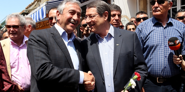 Kıbrıs'ta liderler bakın ne yaptılar!