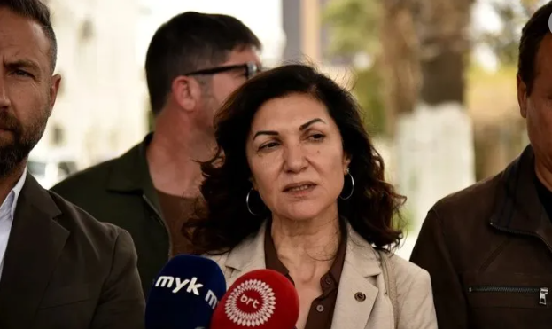 Kıbrıs’ta neler oluyor? Başörtüsünü yasaklatan sendikaya LGBT fonu