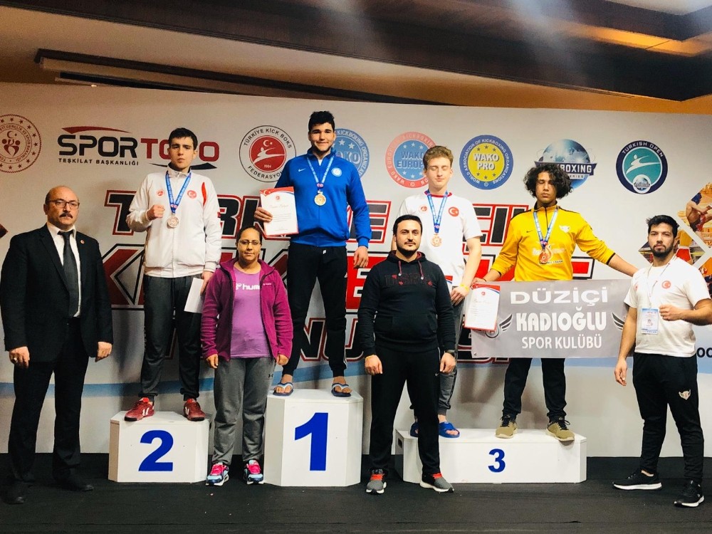 Kicklight Türkiye Şampiyonu Pasinlerli Hakan Koç oldu 