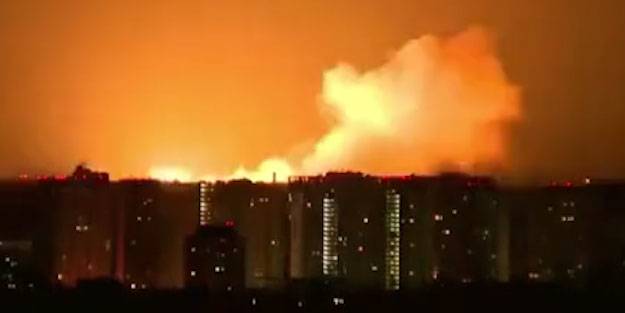 Kiev yakınlarında patlama! Gece gündüze döndü
