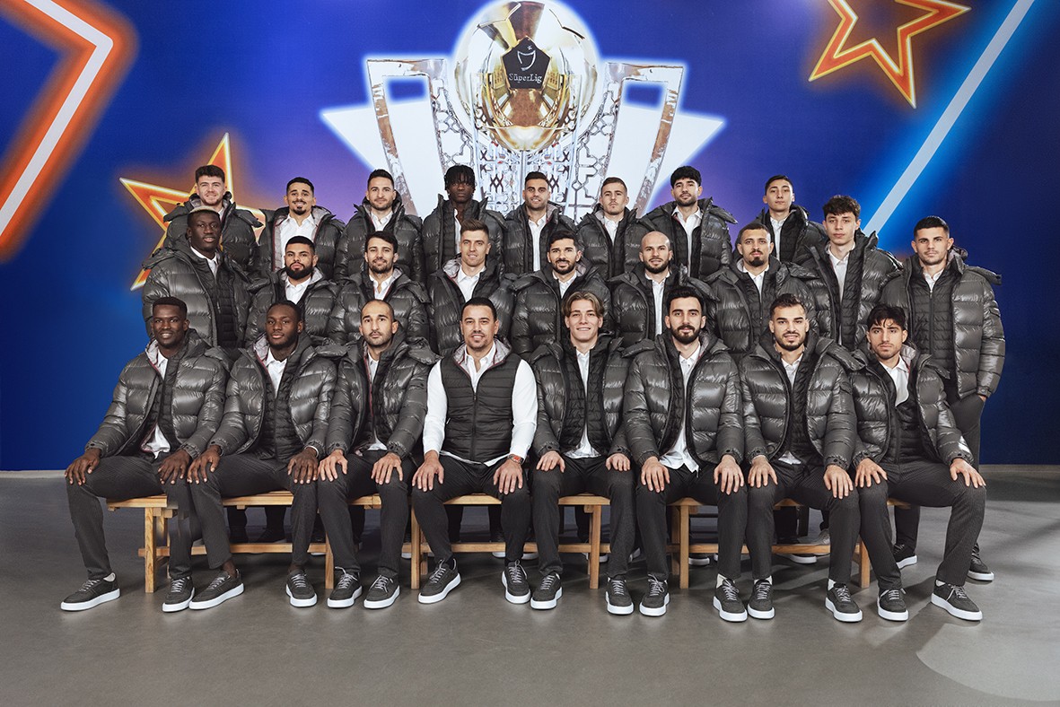 Kiğılı rahatlığı ve şıklığı bu yıl da RAMS Başakşehir Futbol Kulübü ile yeşil sahalarda!