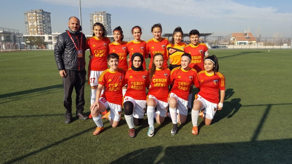 Kılıçaslan Yıldızspor Antrenörü İsmail Yıldız: “Maçların oynanması taraftarı değilim” 