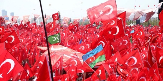 Kılıçdaroğlu anons edildiği sırada...