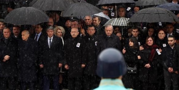 Kılıçdaroğlu, Bahçeli ve Akşener, Türkoğlu'nun cenaze törenine katıldı