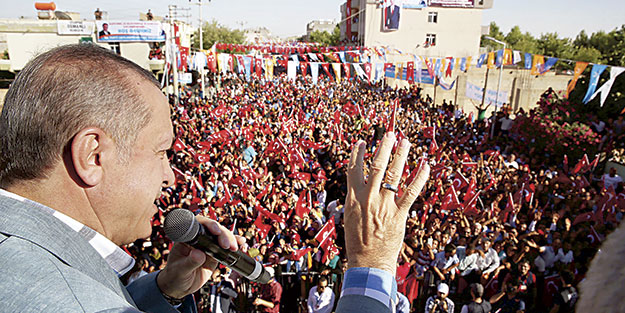 Kılıçdaroğlu da Kandil’in atıkları da 'Rabia’yı bilmez