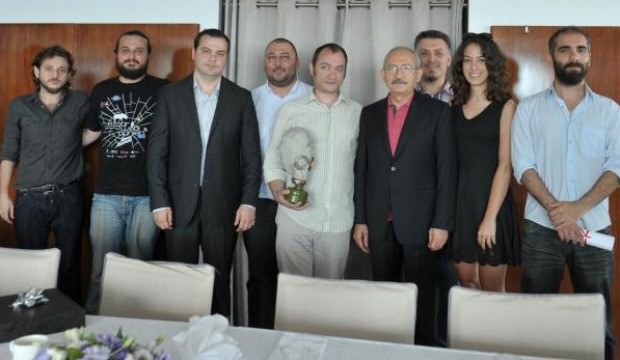 Kılıçdaroğlu, Ekşi Sözlük'ü ödüllendirmişti!