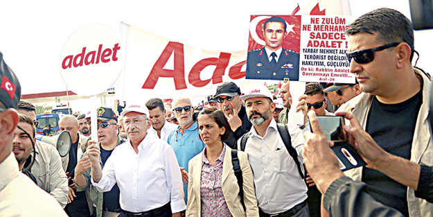 Kılıçdaroğlu şov peşinde